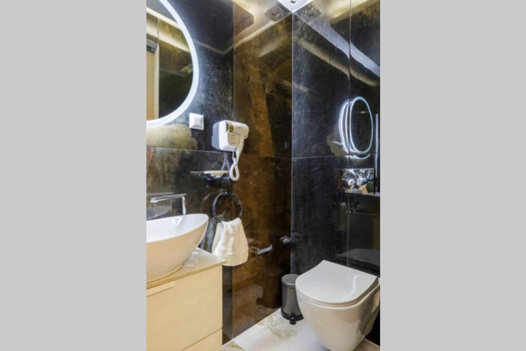 Ksquared, Nilie Hospitality Mgmt Apartment Солун Екстериор снимка